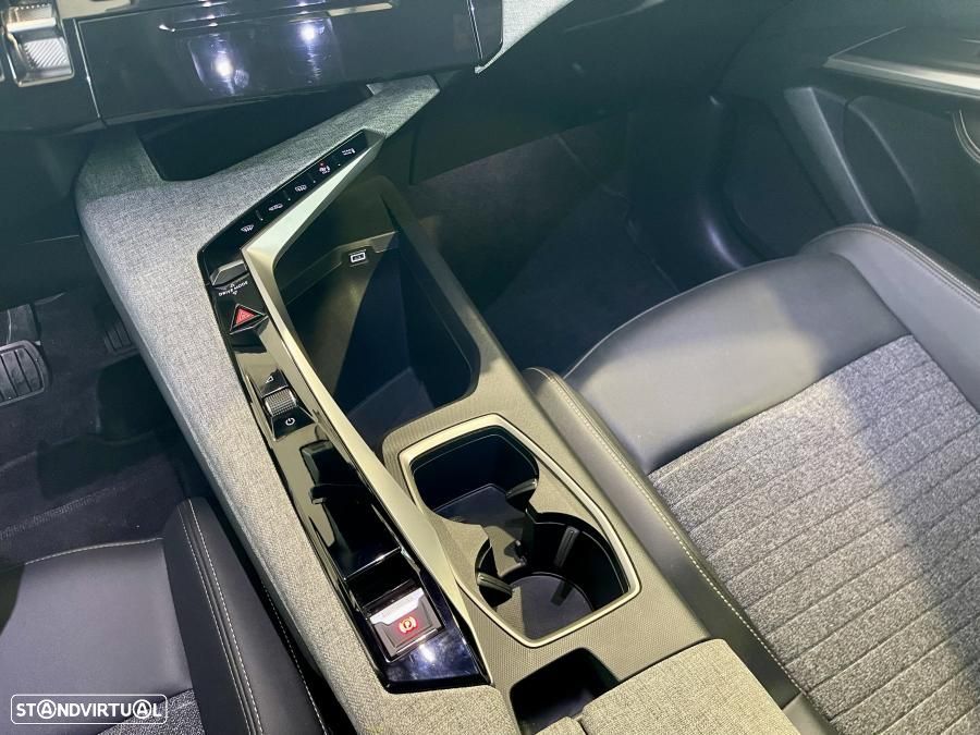 Peugeot 5008 1.2 Hybrid Allure e-DCS6 - 15