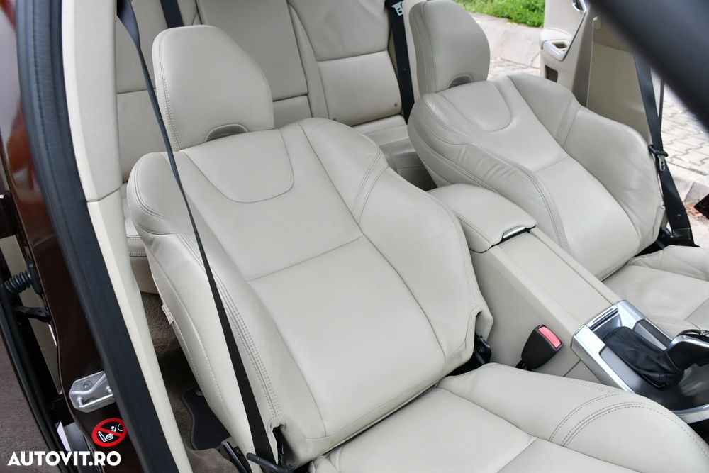 Volvo XC 60 D3 Geartronic Summum - 26