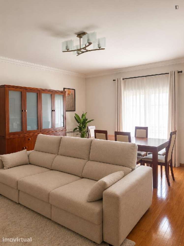 Quarto - localizado em Leiria - Grande imagem: 4/10