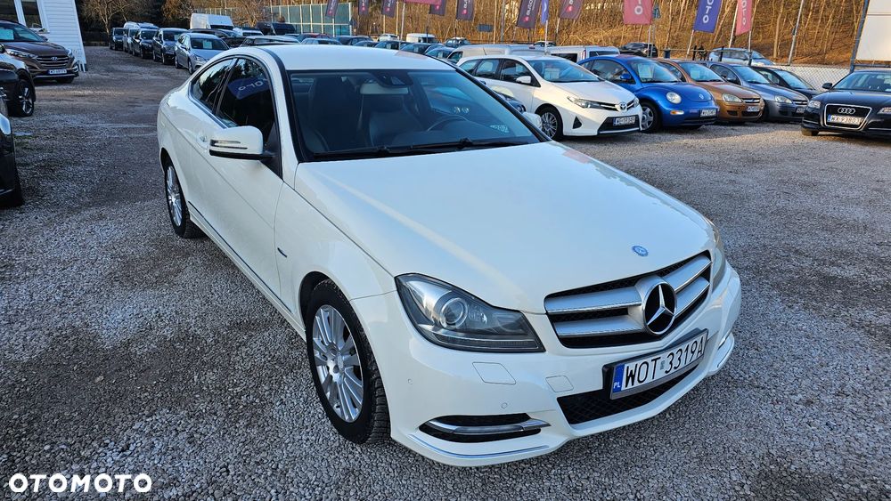 Mercedes-Benz Klasa C 180 BlueEFFICIENCY 7G-TRONIC - 2