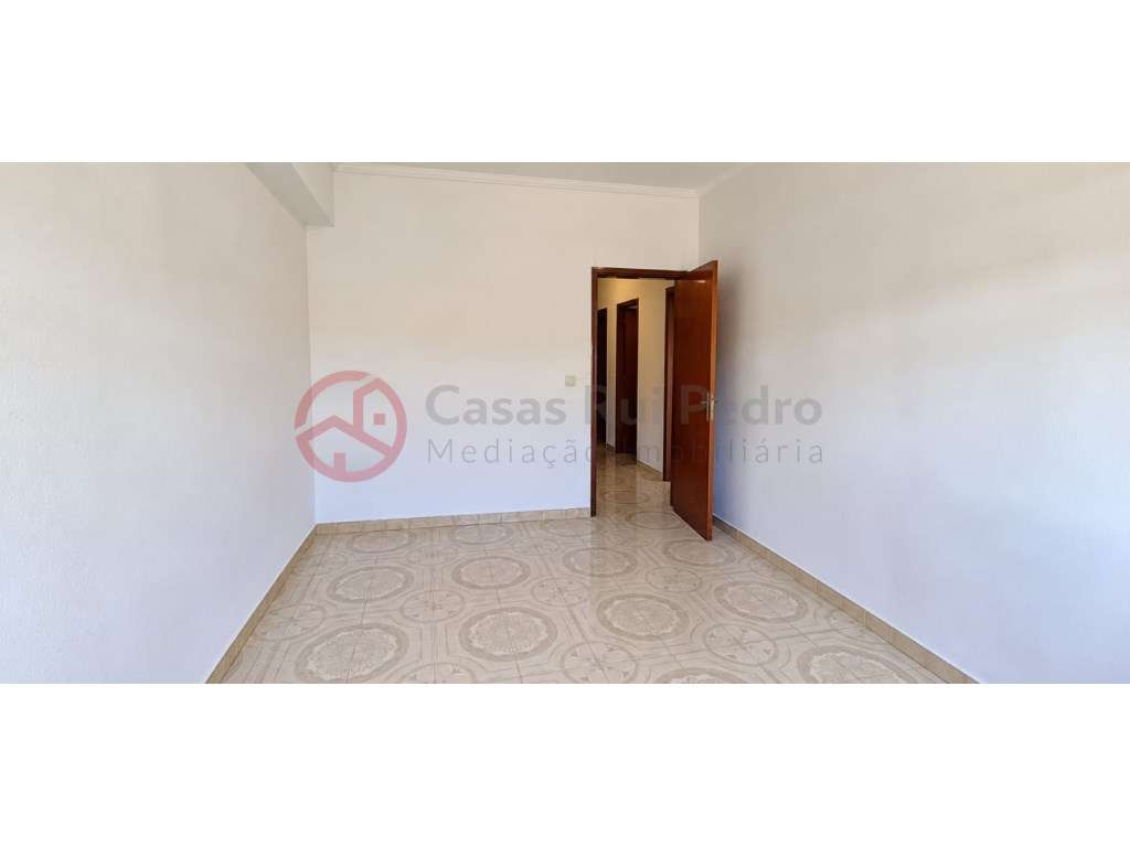 Apartamento T2 em Casal do Marco - Grande imagem: 5/23