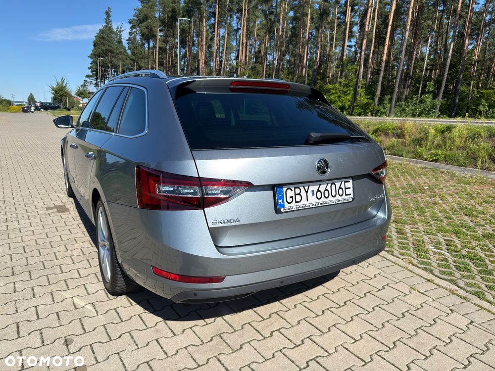 Skoda Superb 1.6 TDI Active DSG - 4