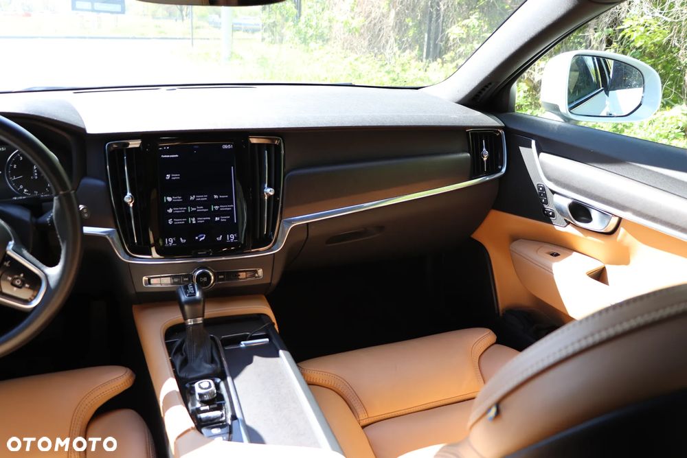 Volvo V90 Cross Country T5 Geartronic Momentum Pro - 31