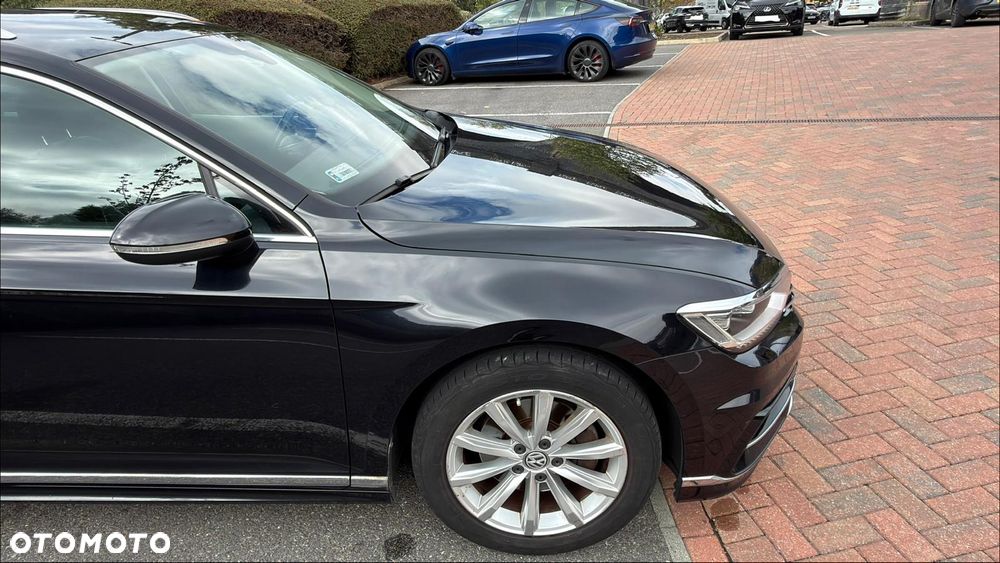 Volkswagen Passat 2.0 TDI BMT 4Mot Highline DSG - 3