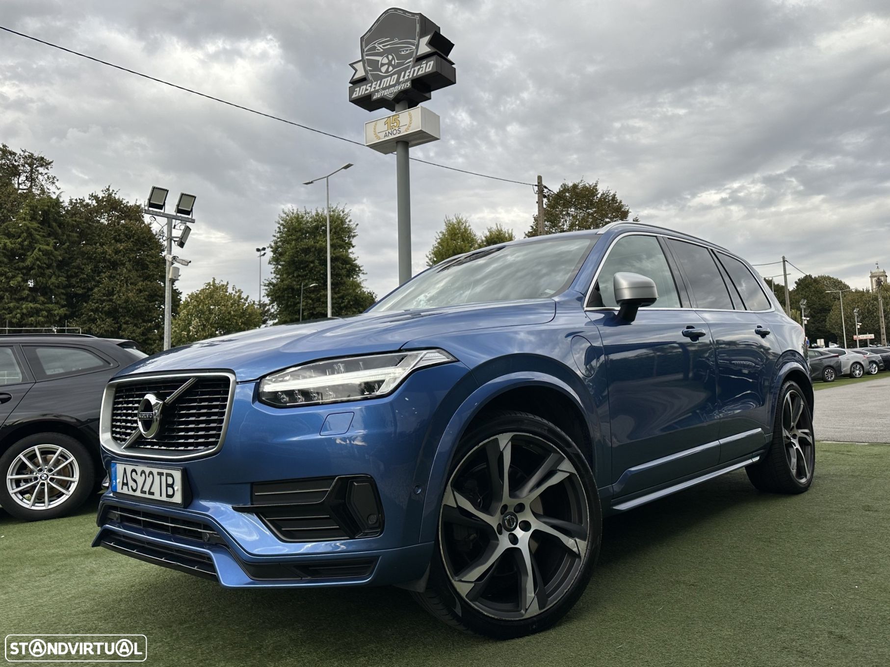 Volvo XC 90 2.0 T8 PHEV R-Design AWD - 1