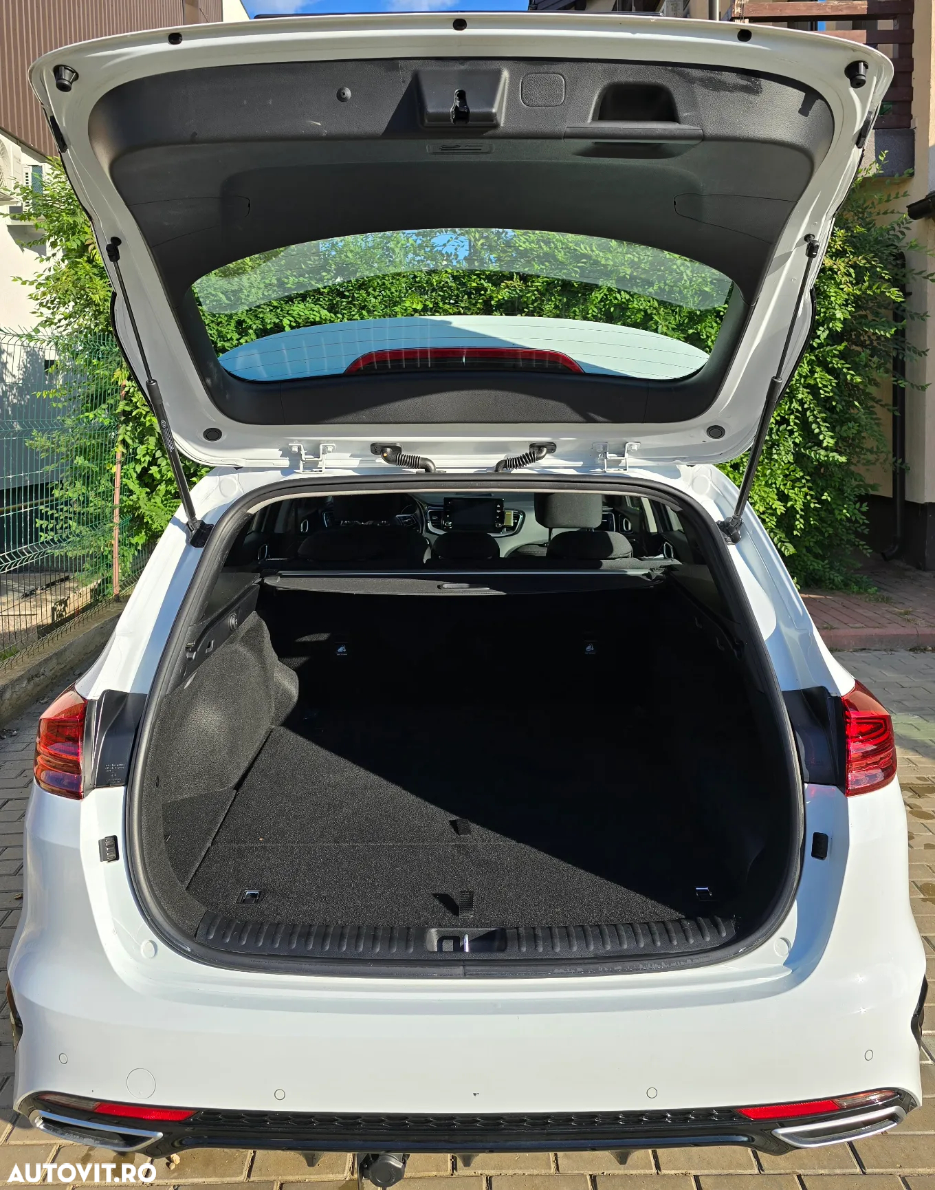 Kia Ceed SW 1.6 GDI DCT OPF Plug-in-Hybrid Vision - 10