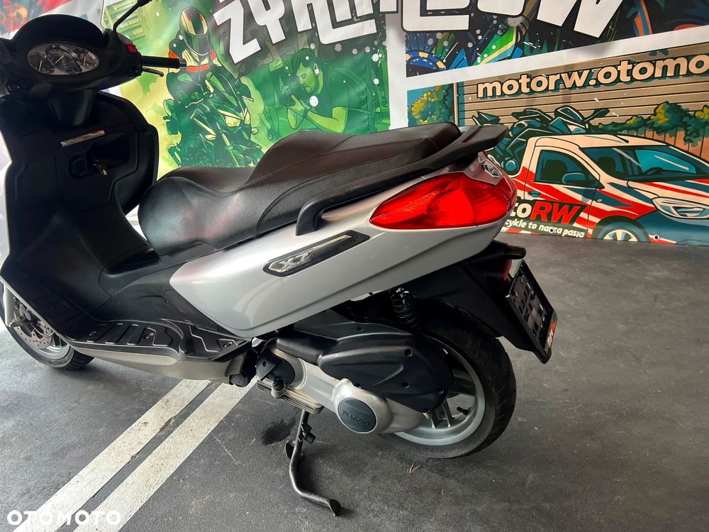 Piaggio X7 - 16