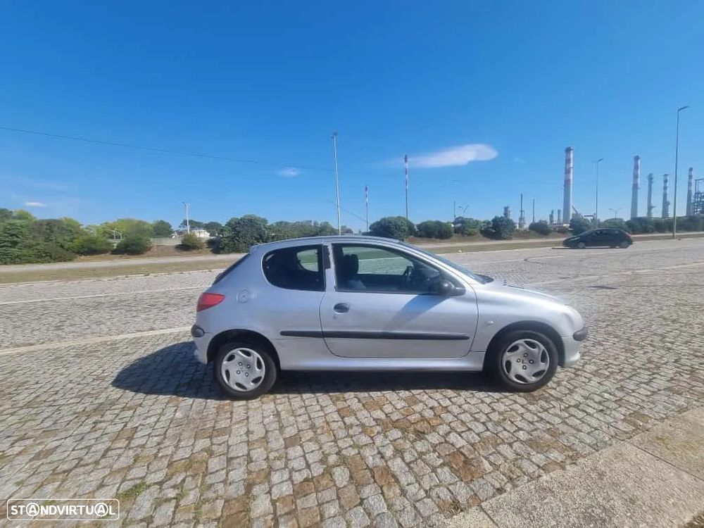 Peugeot 206 1.1 XR - 10