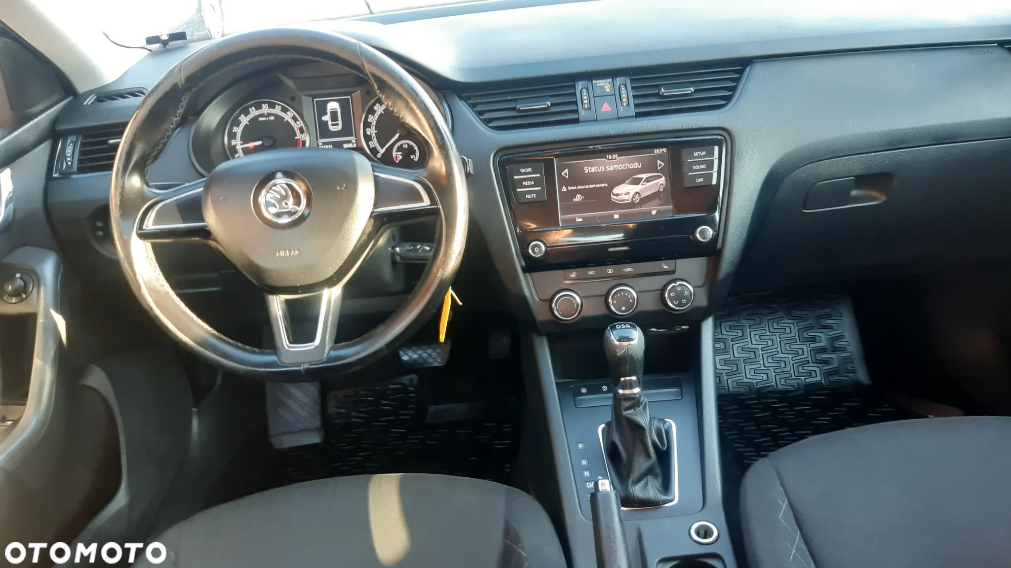 Skoda Octavia 1.6 TDI DSG Ambition - 4