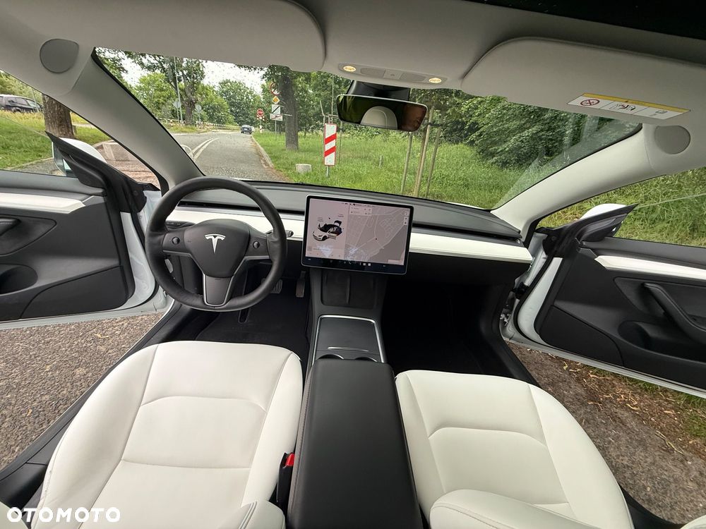 Tesla Model 3 Standard Range Plus - 7