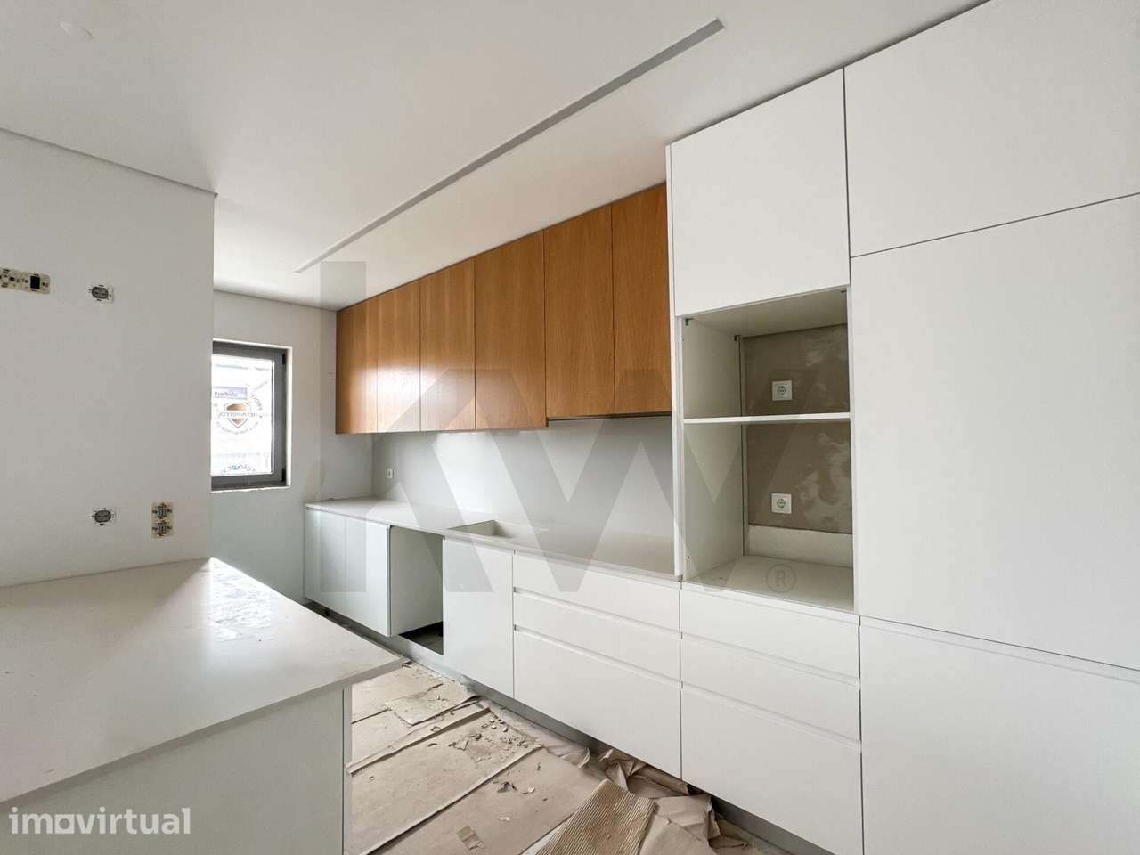 Apartamento T1+1 com varanda localizado no empreendimento Alta Vista - Grande imagem: 2/11