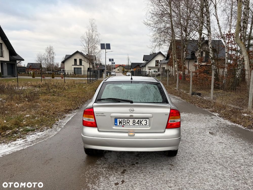 Ford Focus 1.6 Ambiente EU5 - 4