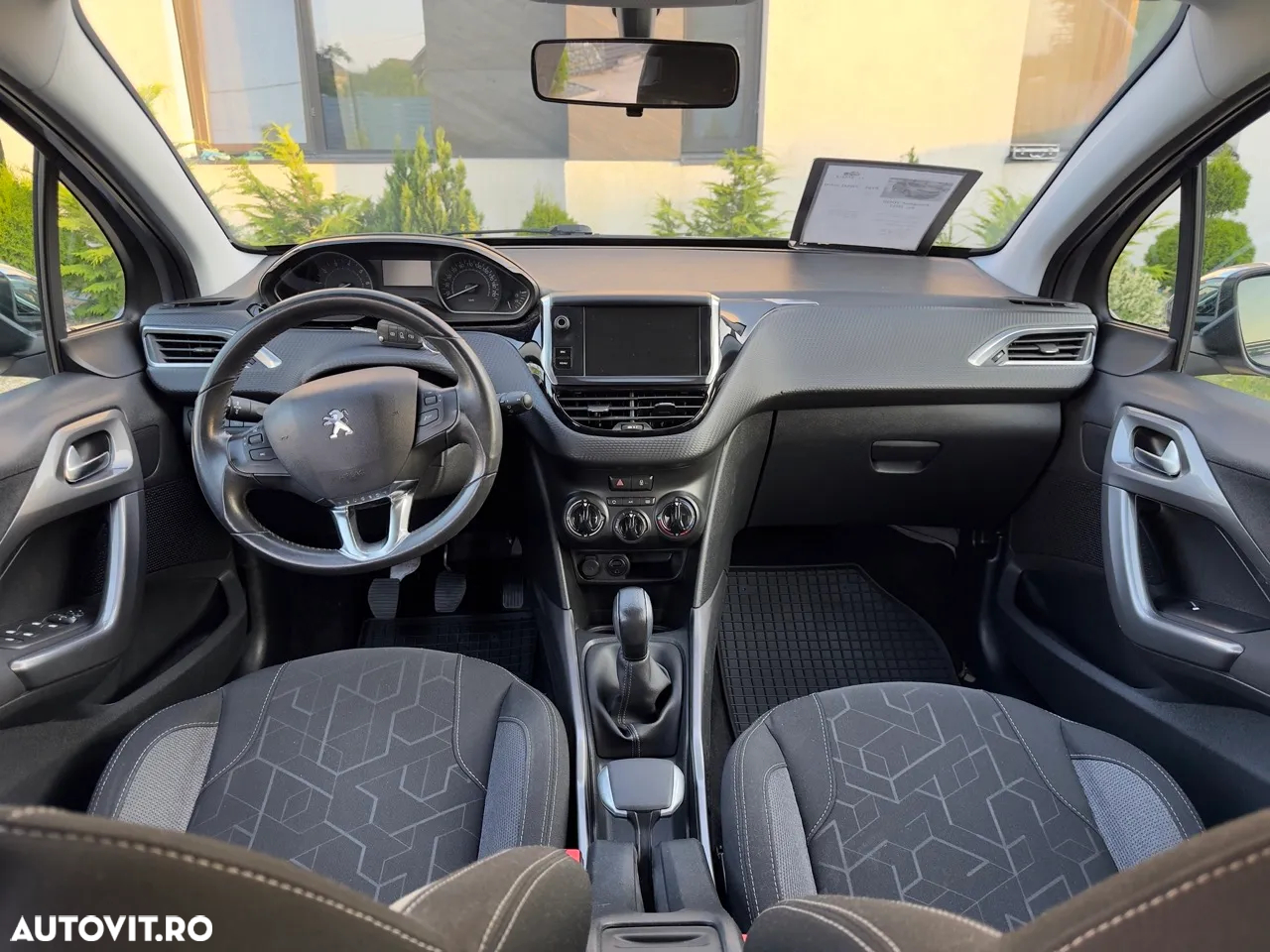 Peugeot 2008 PureTech 110 Style - 3