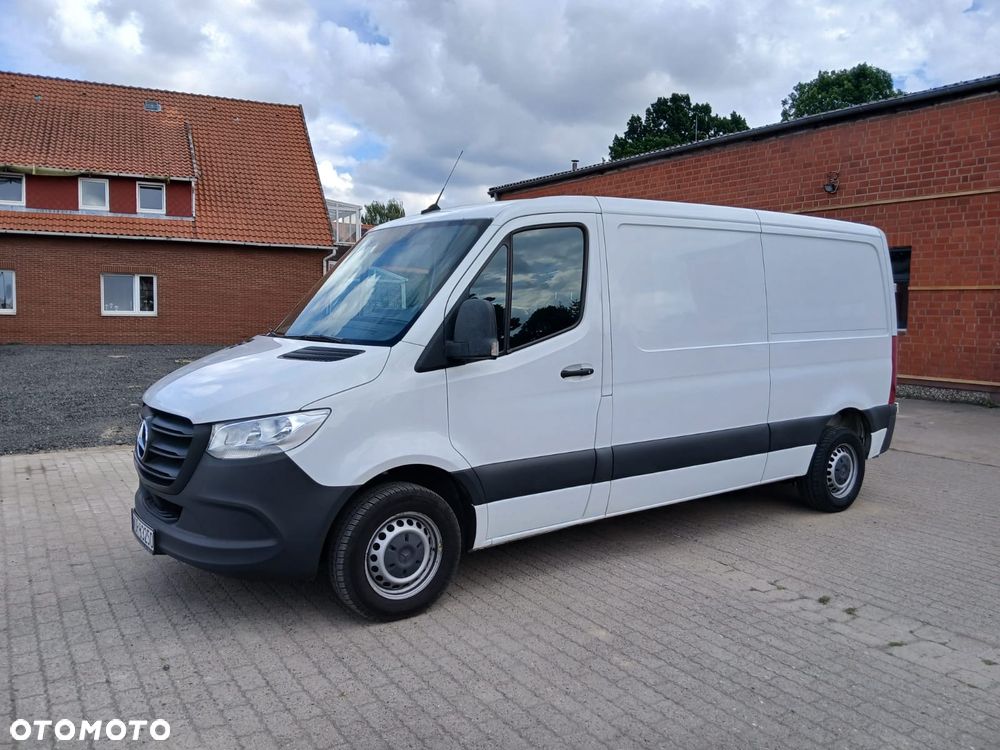 Mercedes-Benz Sprinter - 5