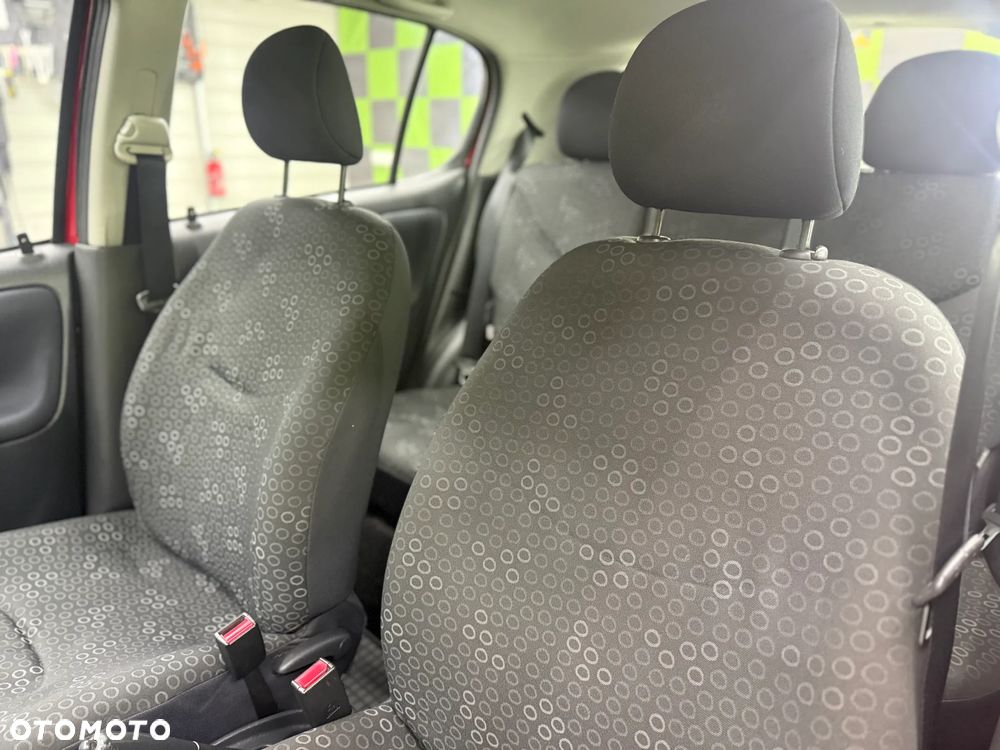 Toyota Yaris 1.0 Terra - 8