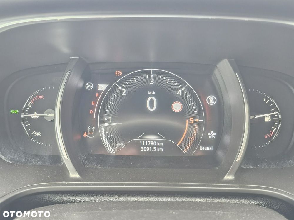 Renault Megane BLUE dCi 115 EDC BOSE EDITION - 40