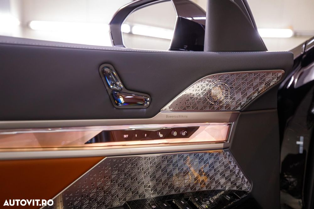 BMW Seria 7 - 12