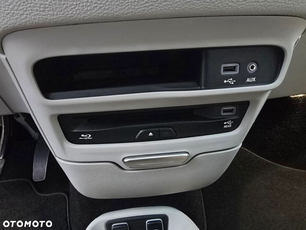 Chrysler Pacifica - 26