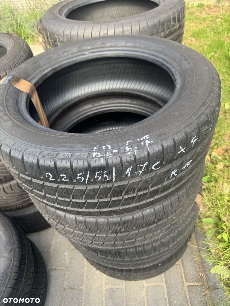 Komplet opon zimowych 225/55/17C GOODYEAR Używane F-Vat - 1
