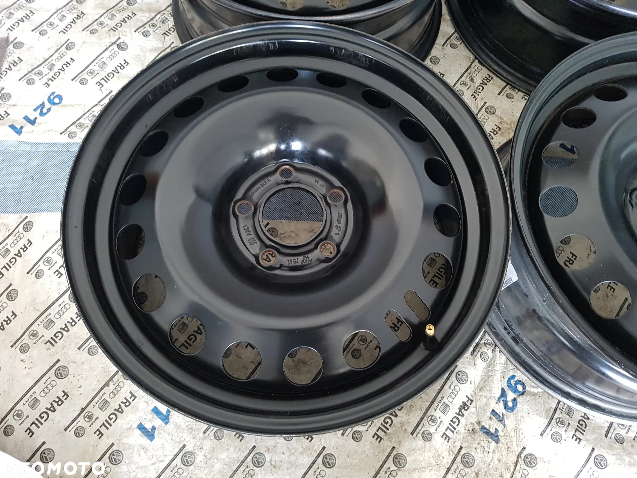 FELGI STALOWE Z KOŁPAKAMI OPEL ZAFIRA C INSYGNIA B ASTRA J  5X115 7JX17 ET41 - 18
