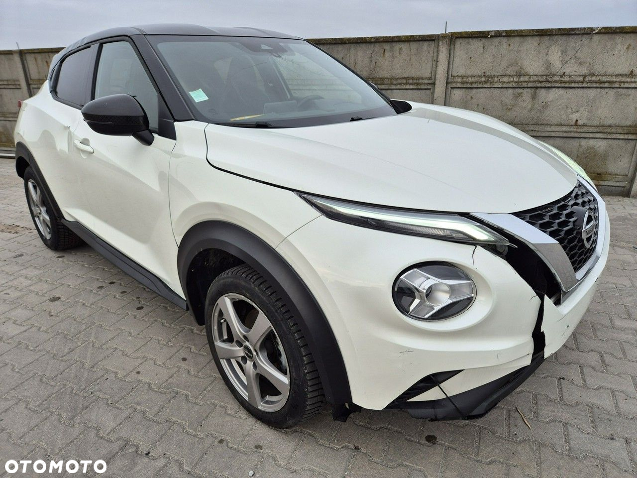 Nissan Juke 1.0 DIG-T DCT Enigma - 2