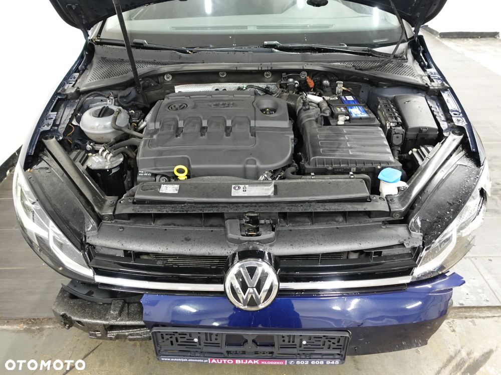 Volkswagen Golf 2.0 TDI SCR Highline - 17