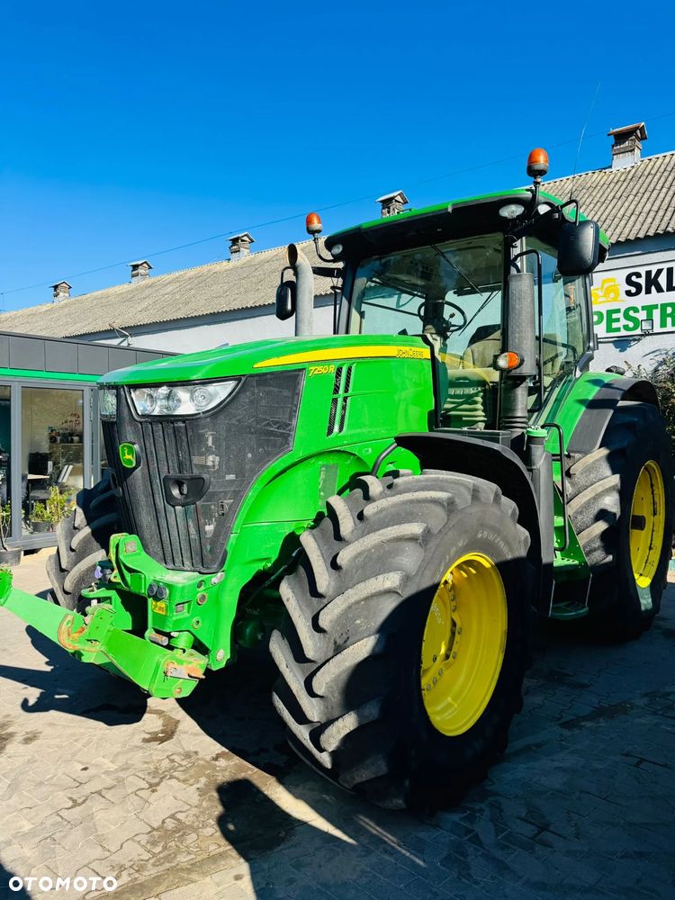 John Deere 7250R - 10