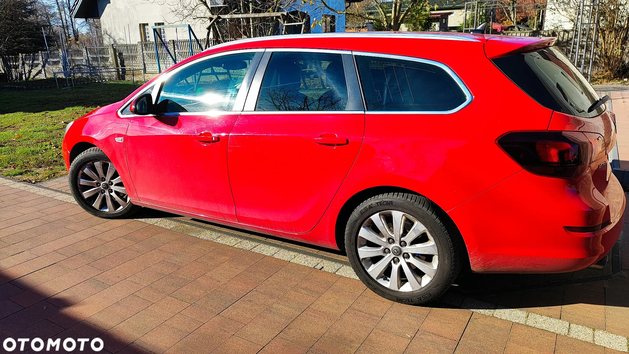 Opel Astra 1.6 Turbo Automatik Cosmo - 2