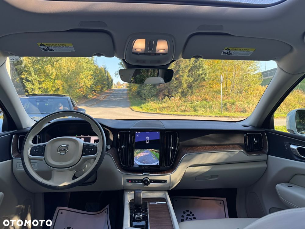 Volvo XC 60 - 33