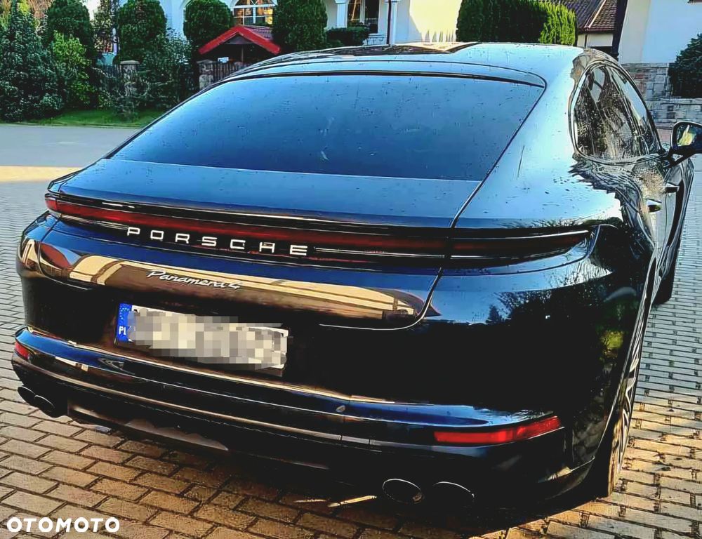 Porsche Panamera - 8