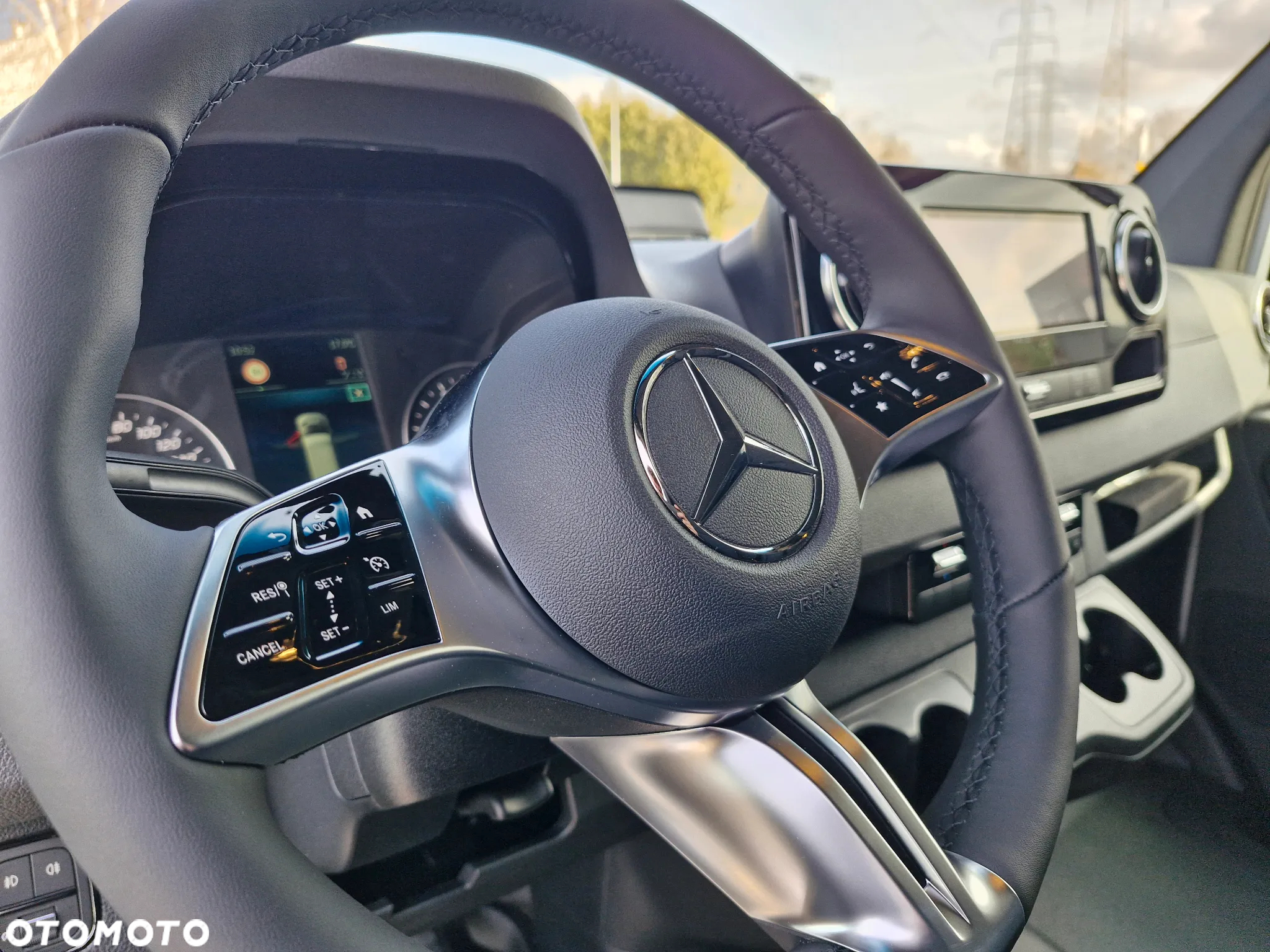 Mercedes-Benz Sprinter 319 CDI - 13