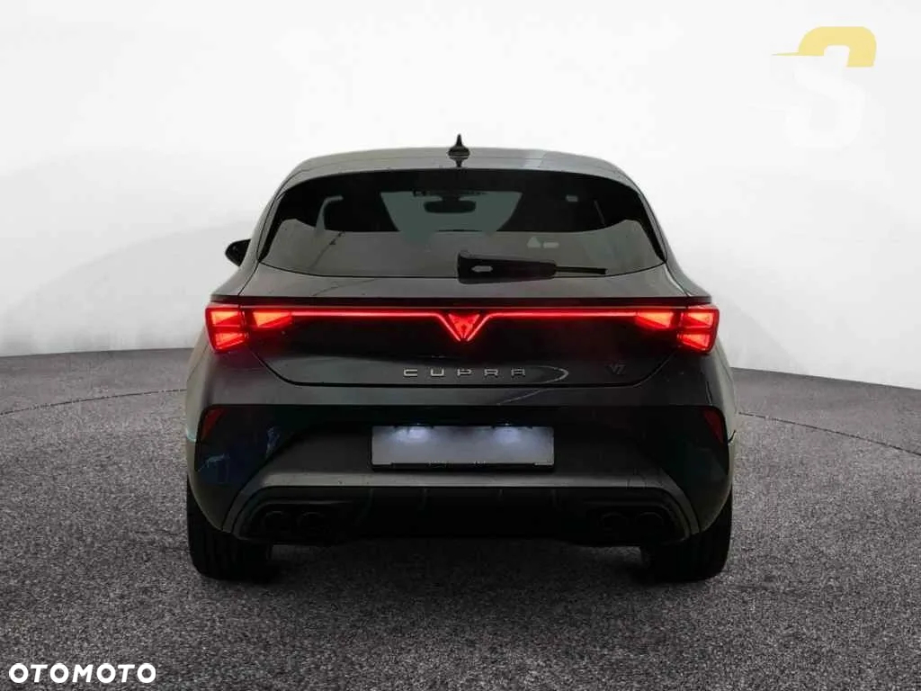 Cupra Leon 2.0 TSI VZ DSG - 9