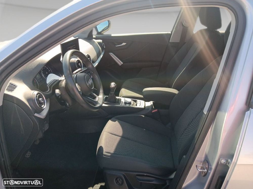 Audi Q2 30 TDI Advanced - 10