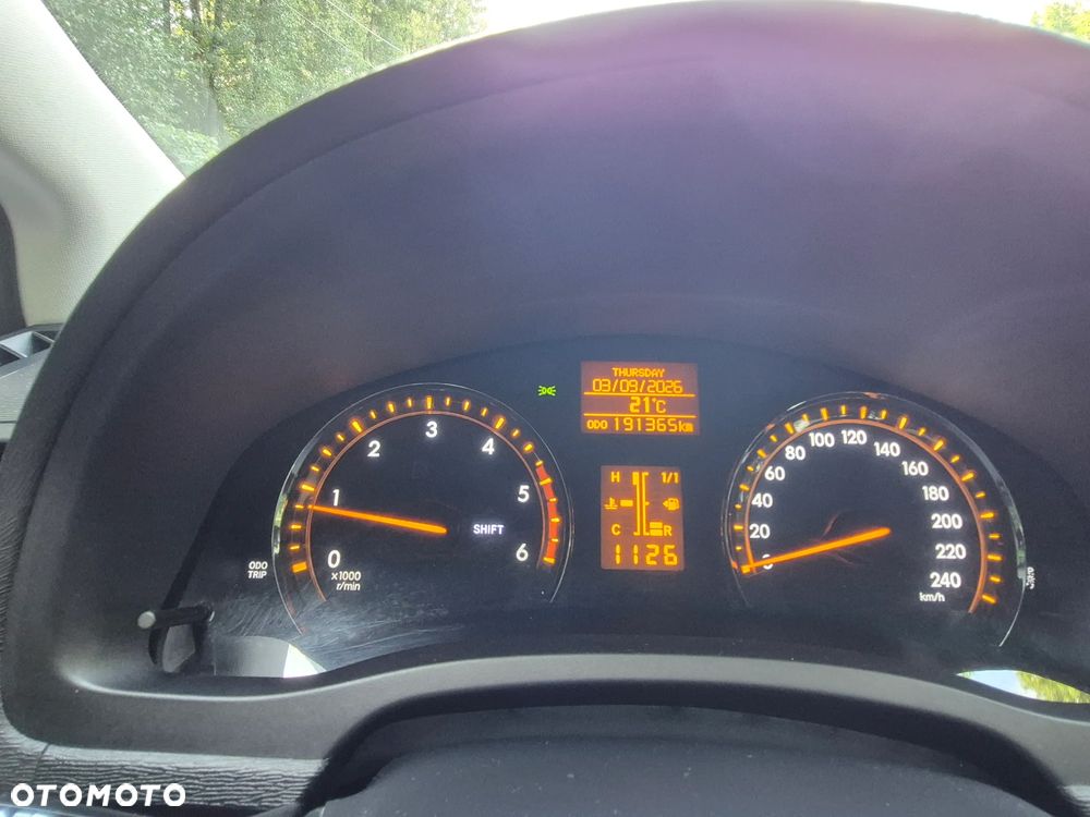 Toyota Avensis 2.0 D-4D Edition - 15