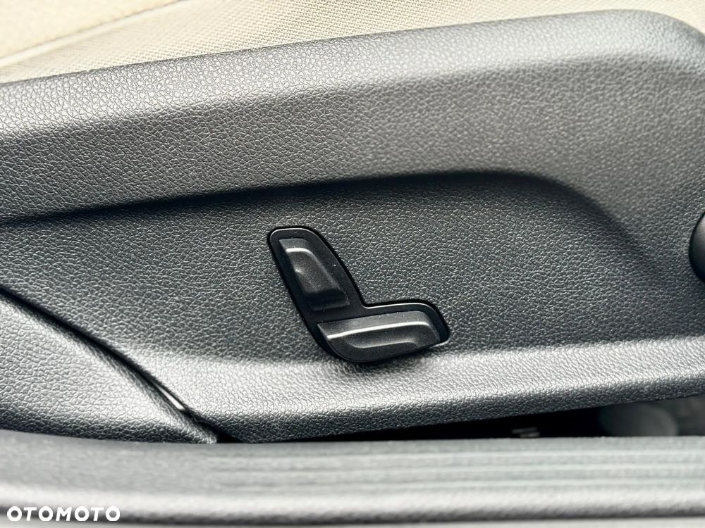 Mercedes-Benz Klasa C 200 (BlueTEC) d Avantgarde - 37