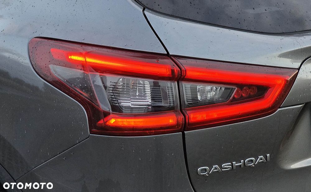 Nissan Qashqai 1.6 DIG-T N-Connecta - 9