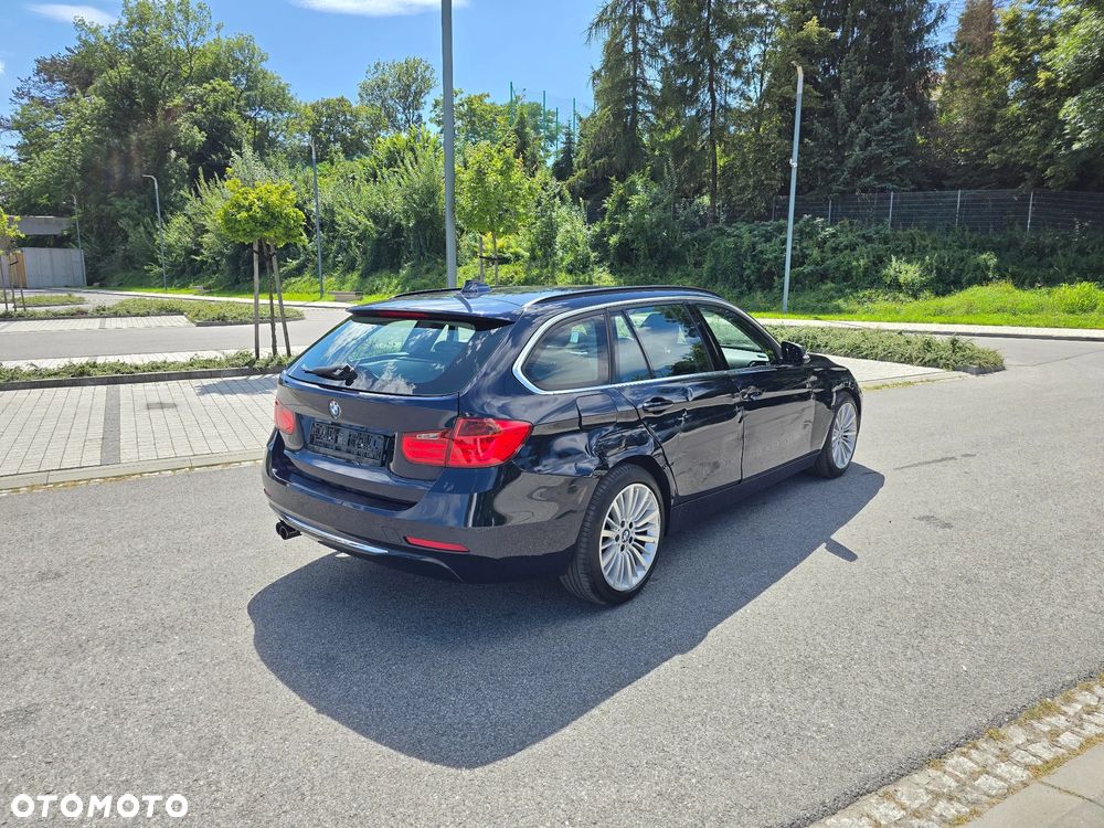 BMW Seria 3 328i Touring Luxury Line - 24