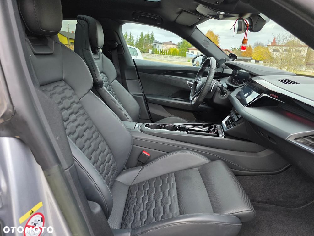 Audi e-tron GT 60 93kWh Quattro - 14