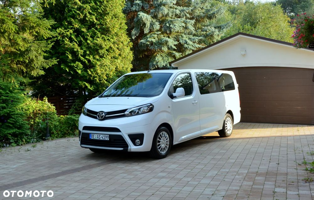 Toyota ProAce 1,5-l-D-4D L2 (8-Si.) Verso Family Comfort - 4