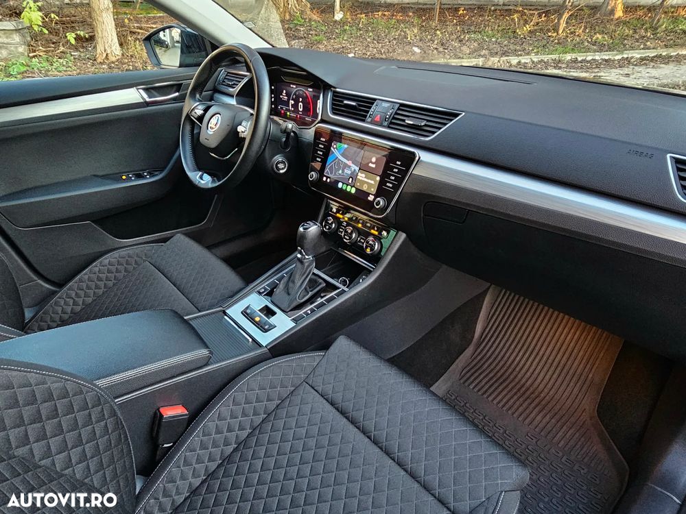 Skoda Superb Combi 2.0 TDI DSG SportLine - 9