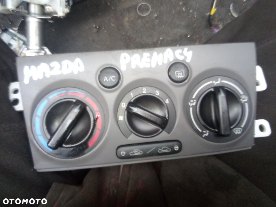 Mazda Premacy panel nawiewu klimatyzacji - 1
