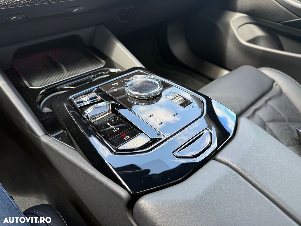BMW Seria 5 520i AT MHEV - 19