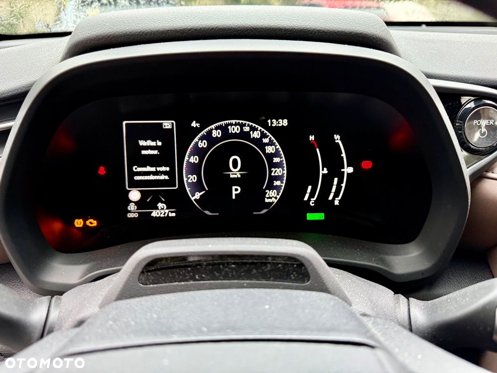 Lexus LBX FWD Emotion - 27