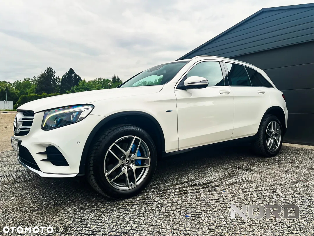 Mercedes-Benz GLC 350 e 4Matic 7G-TRONIC AMG Line - 7
