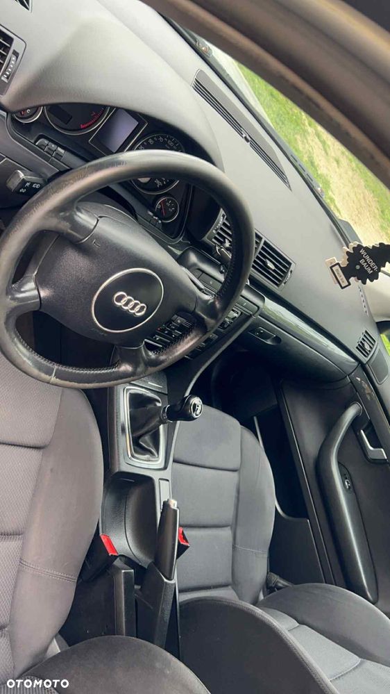 Audi A4 - 5