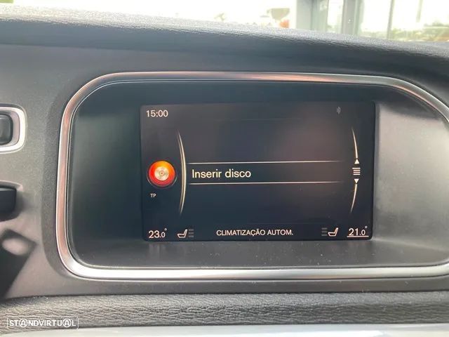 Volvo V40 T2 Momentum - 24