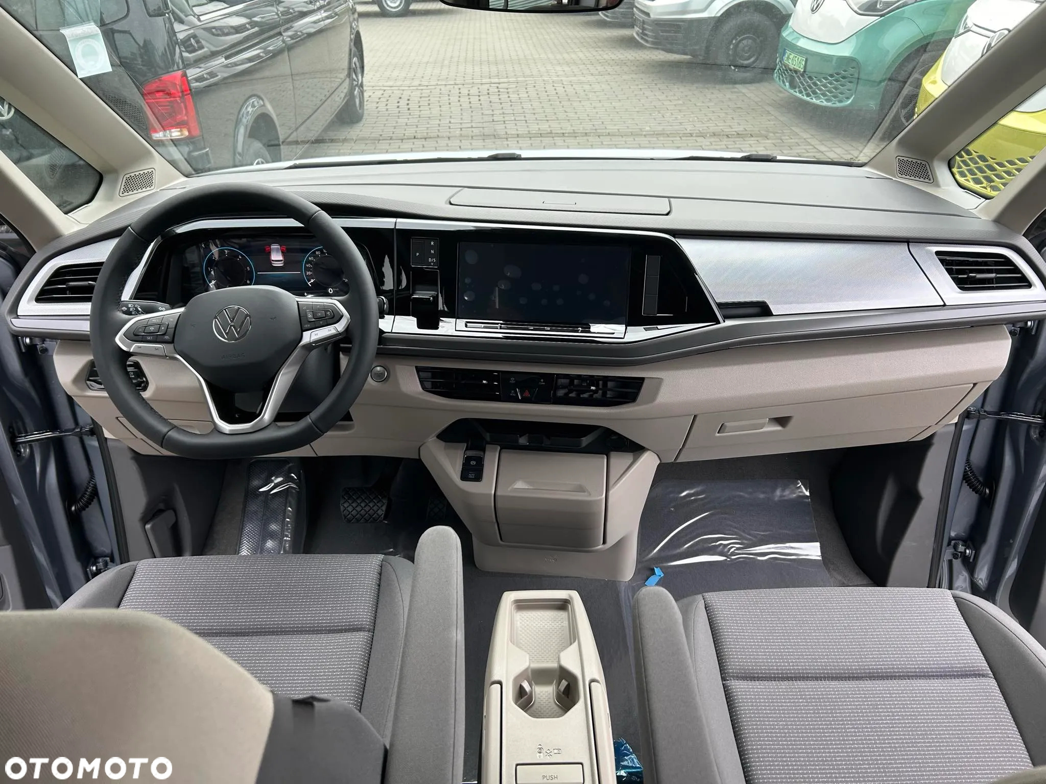 Volkswagen Multivan 2.0 TDI L2 Life DSG - 9
