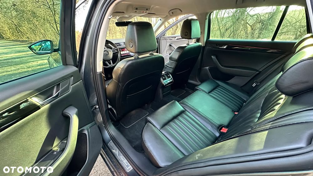 Skoda Superb 2.0 TDI SCR 4x4 L&K DSG - 24