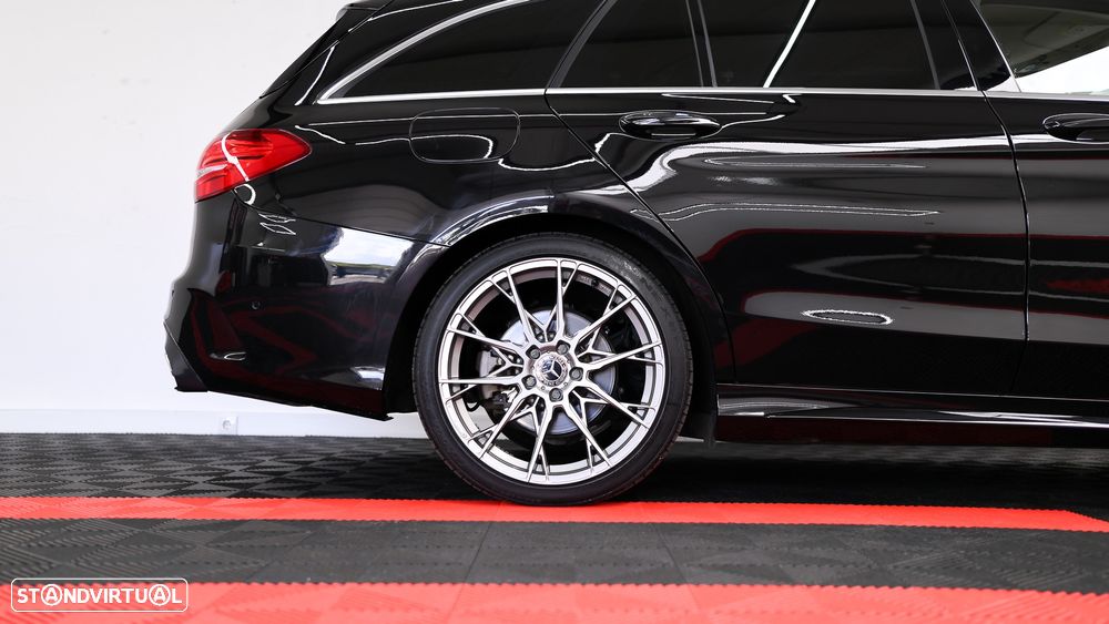 Mercedes-Benz C 220 d 4Matic Station 7G-TRONIC AMG Line - 32