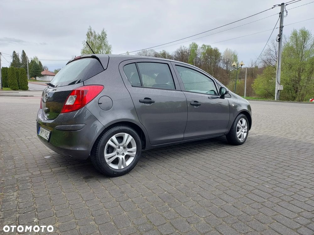 Opel Corsa - 8